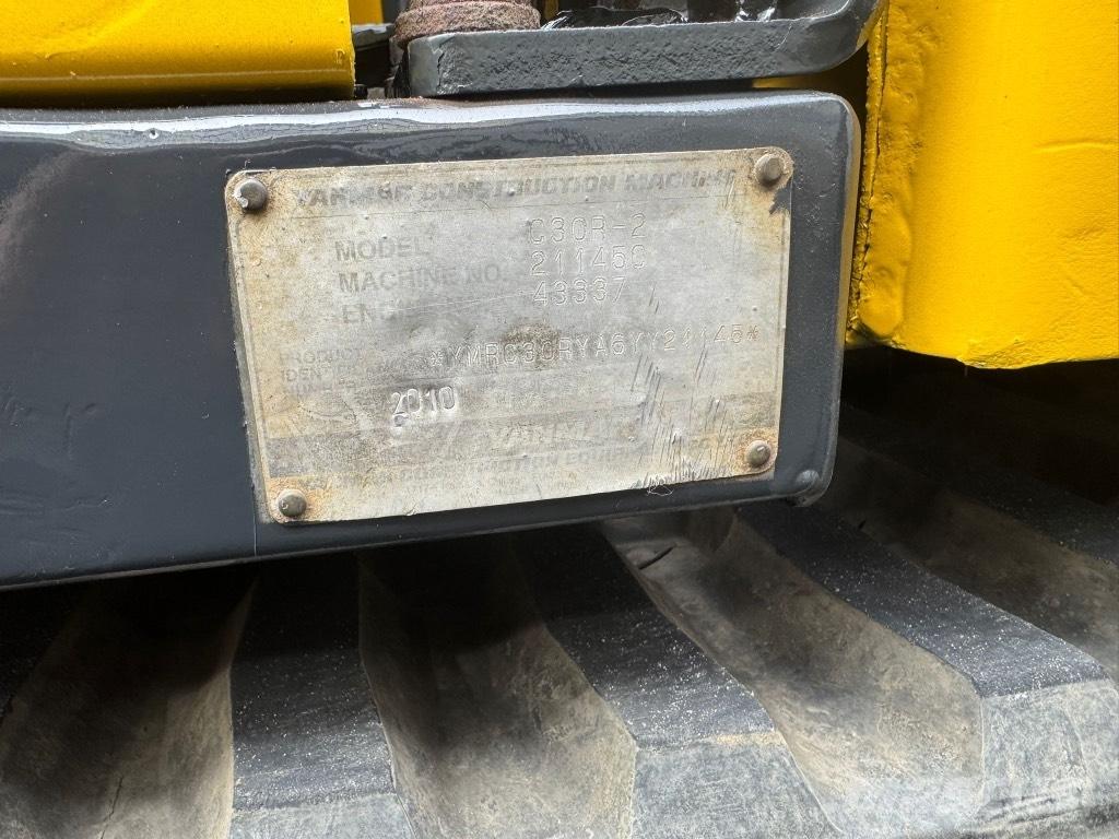Yanmar C 30 R-2 Dumpers de rastos