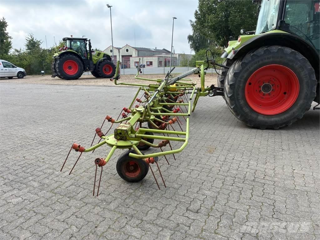 CLAAS VOLTO 870 Ancinho virador