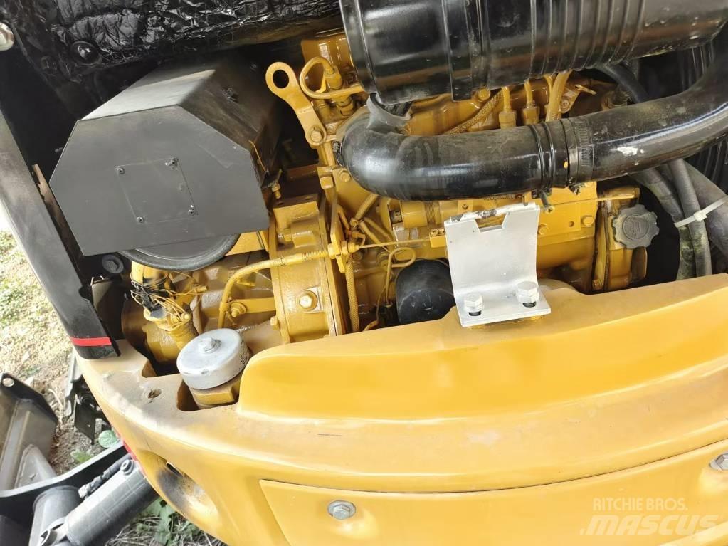 CAT 303 CR Miniescavadeiras