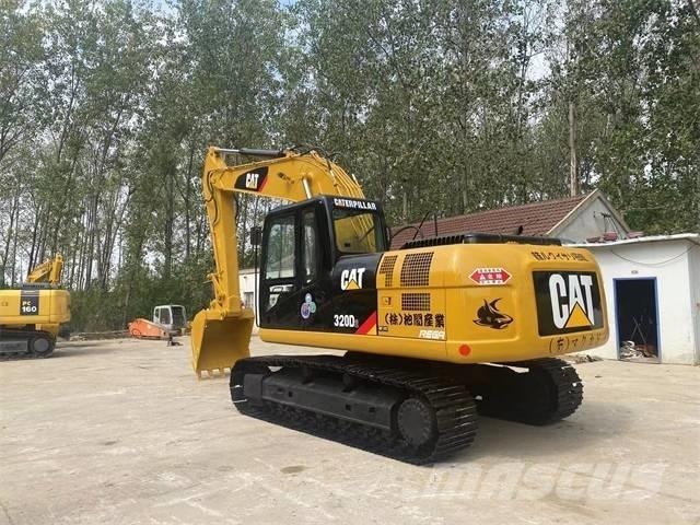 CAT 320D Escavadeiras de esteiras