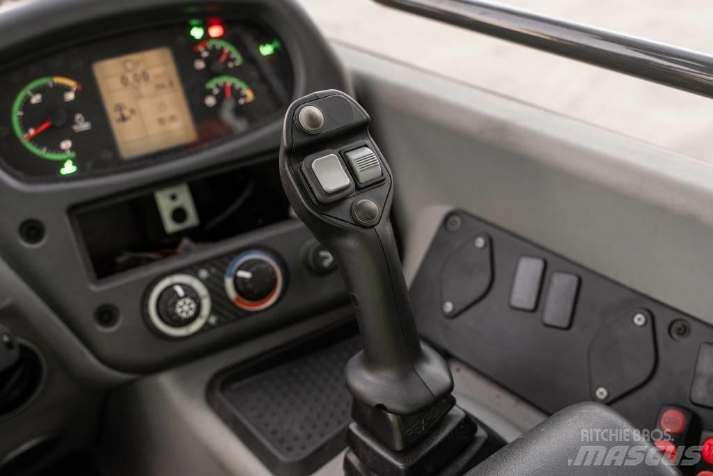 CASE 321 F XR Carregadeiras de rodas