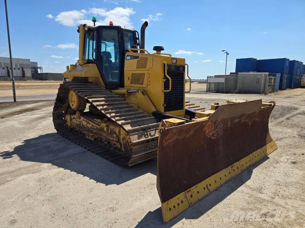 CAT D 6 N LGP Dozers - Tratores rastos