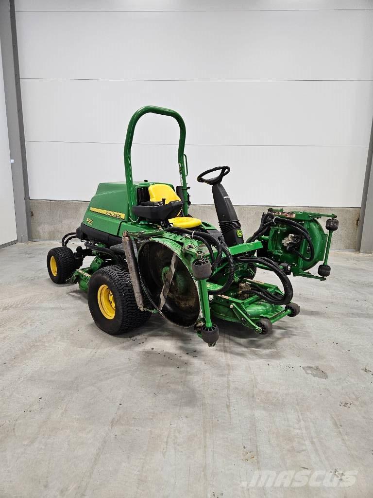 John Deere 9009A Corta-Relvas Rough, trim and surrounds