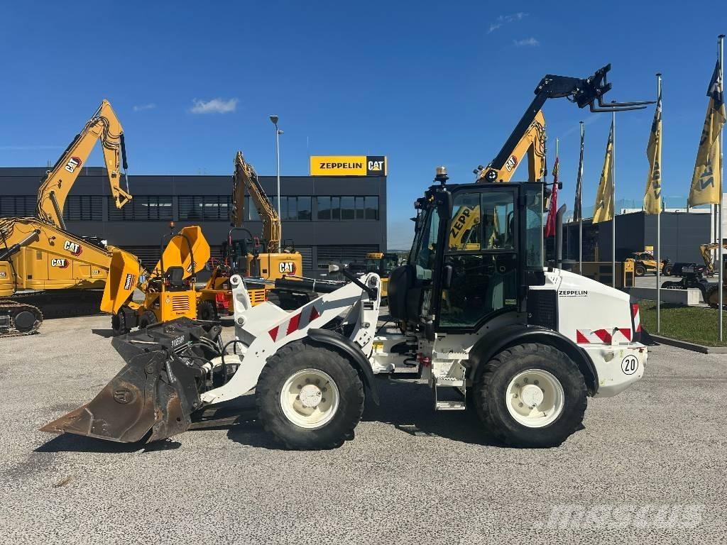 CAT 908 M Carregadeiras de rodas