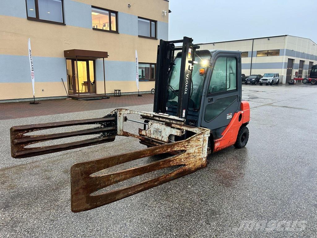 Toyota 02-8 FDF25 Empilhadores Diesel