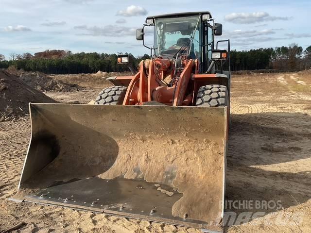 Hitachi ZW 220 Carregadeiras de rodas
