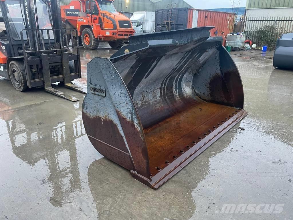Doosan DL 280-5 Baldes
