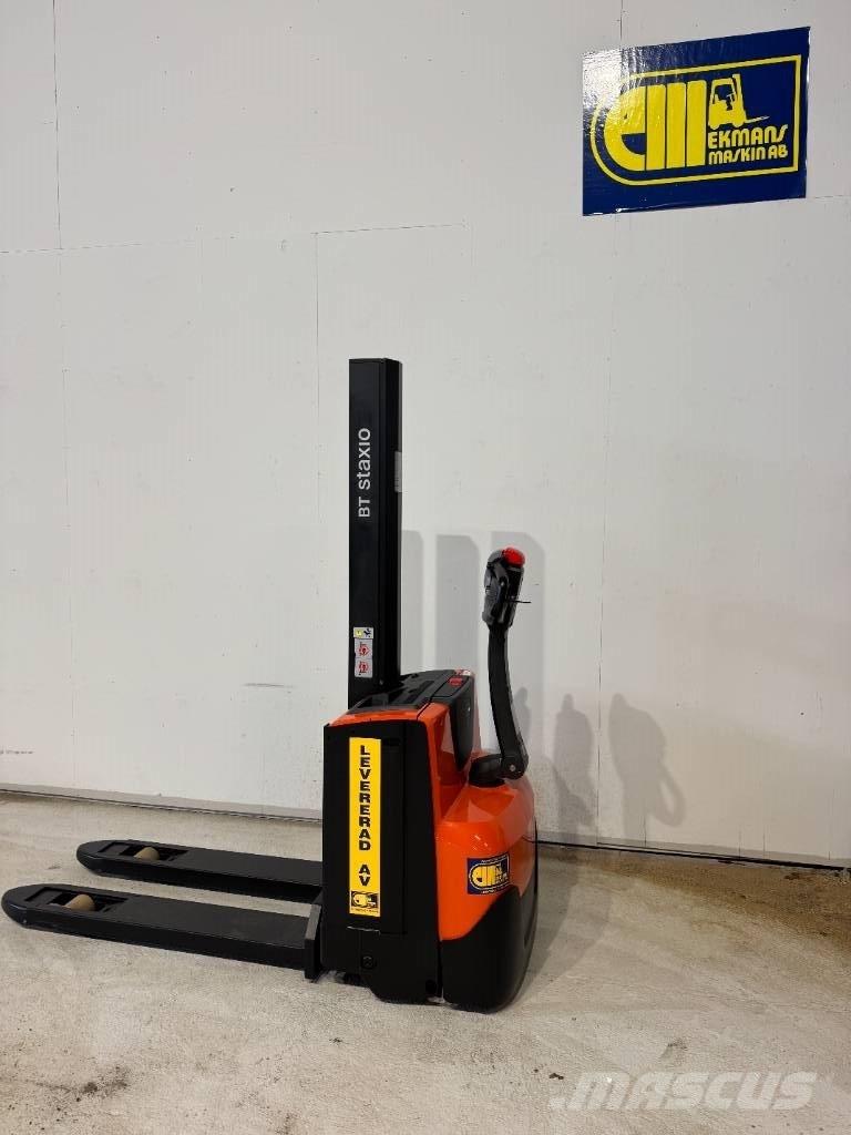 BT truck SWE 080 L Empilhador para operador externo