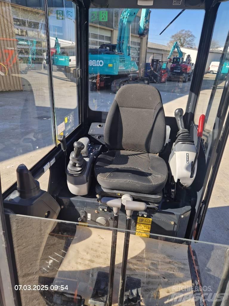 Hitachi ZX 19-6 Miniescavadeiras