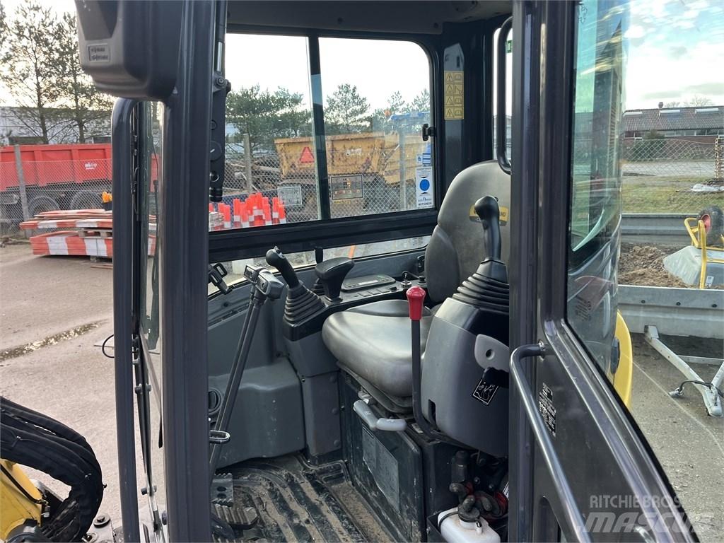 New Holland E 26 C Miniescavadeiras