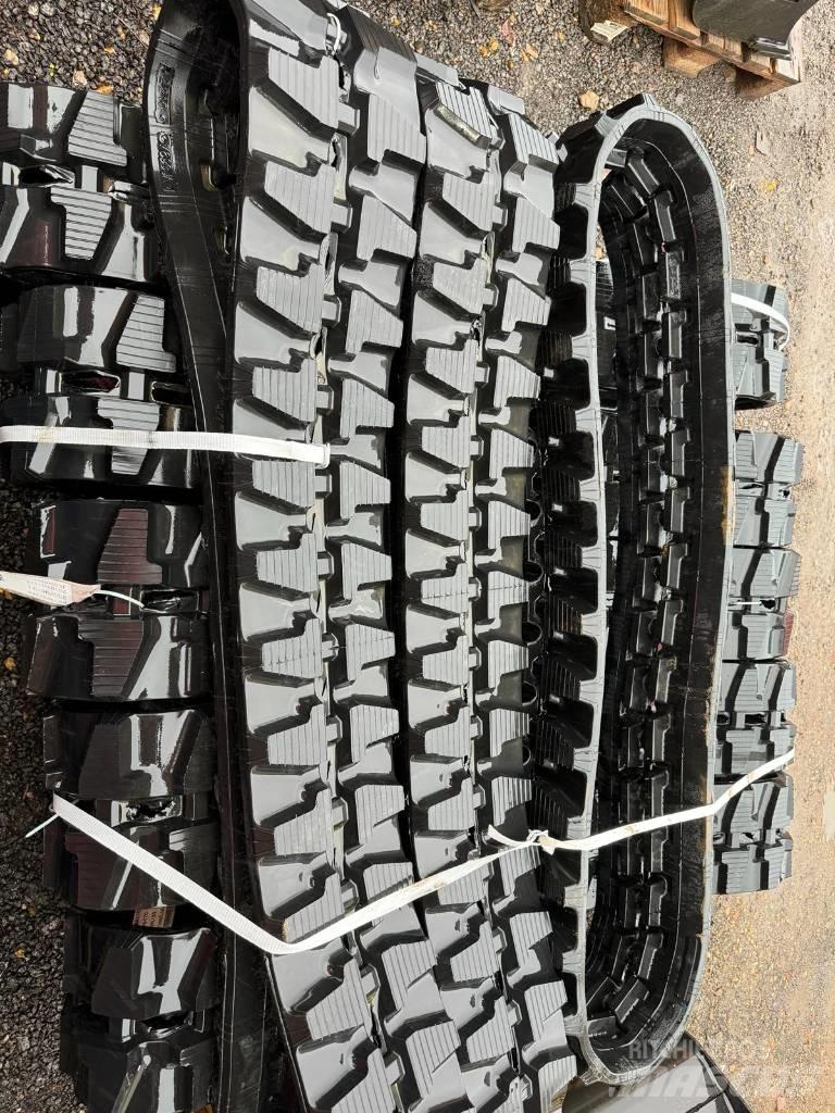 JCB RUBBER TRACKS Rastos