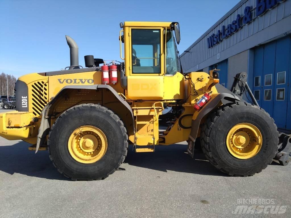 Volvo L 120 E Carregadeiras de rodas