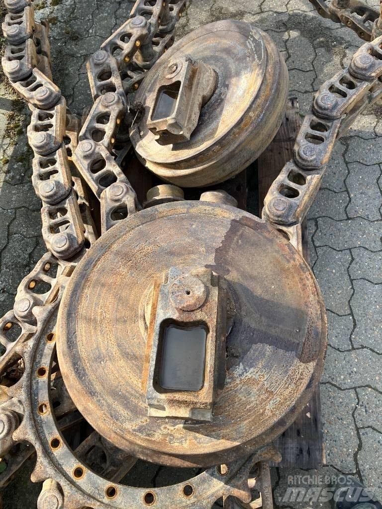 Komatsu 240 Escavadeiras de esteiras