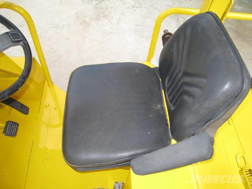 Sakai TZ 701 Cilindros Compactadores de pneus