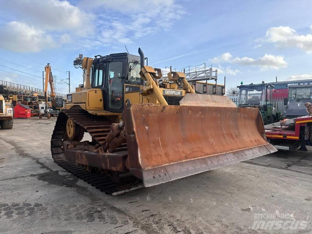 CAT D6T Dozers - Tratores rastos