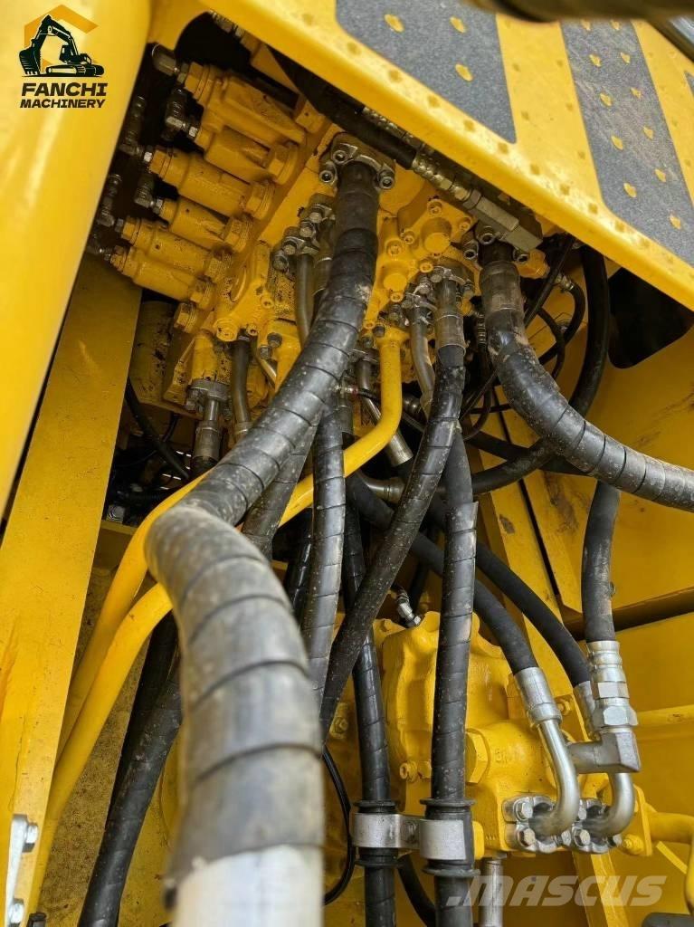 Komatsu PC 220 LC Escavadeiras de esteiras