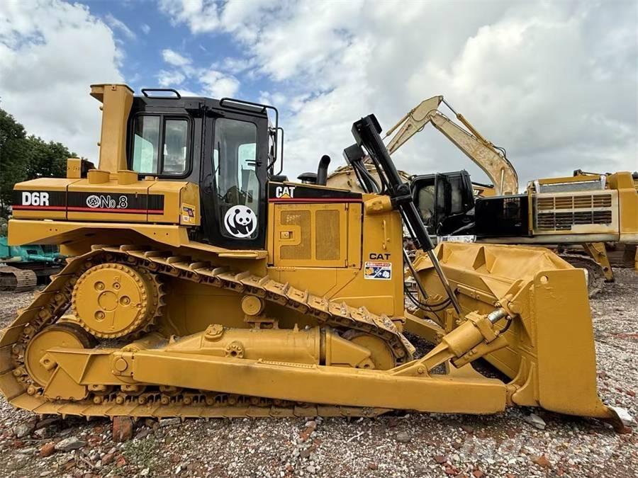 CAT D 6 R Dozers - Tratores rastos
