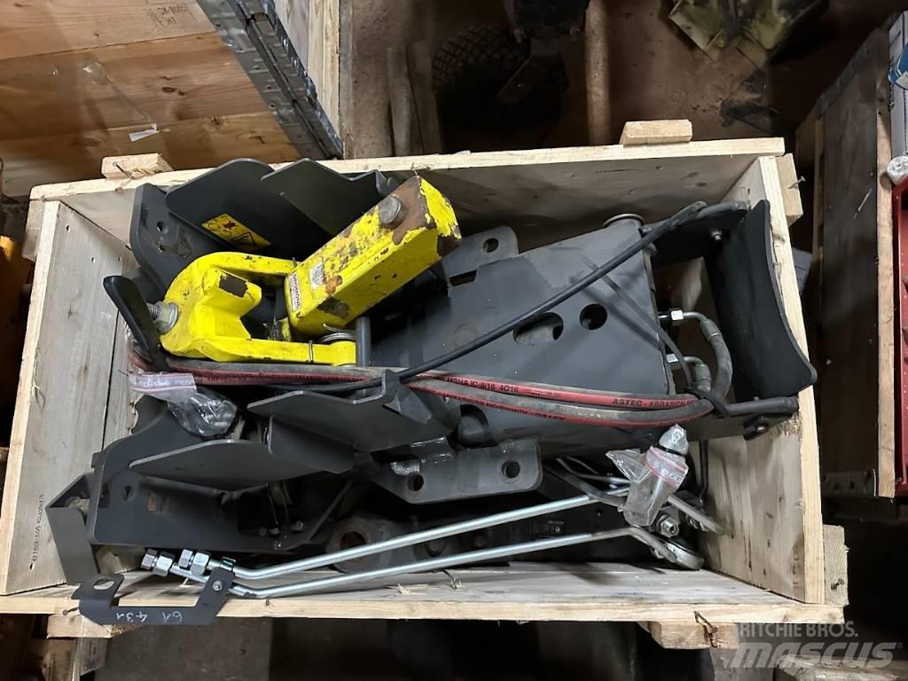 CLAAS Axion 800 Outros acessórios de tractores