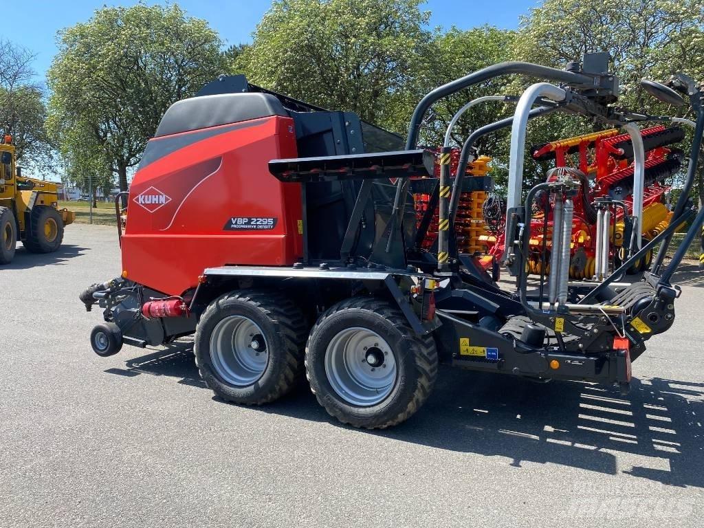 Kuhn VBP2295 Enfardadeira de rolos
