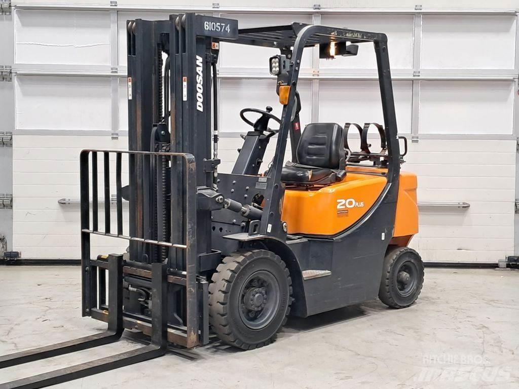 Doosan G20GP Empilhadores a gás