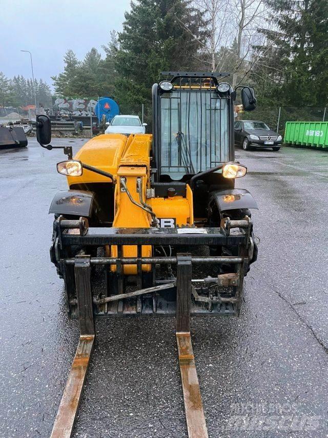 JCB 525-60T5 Manipulador telescópico