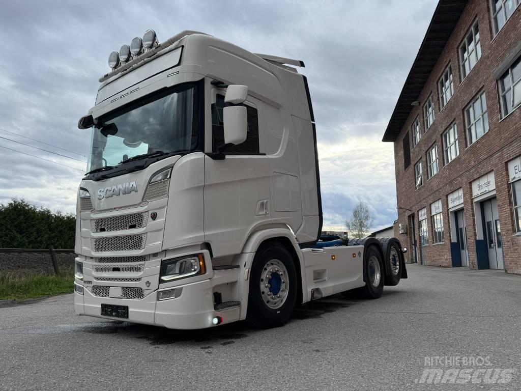 Scania R 590 Cavalos Mecânicos