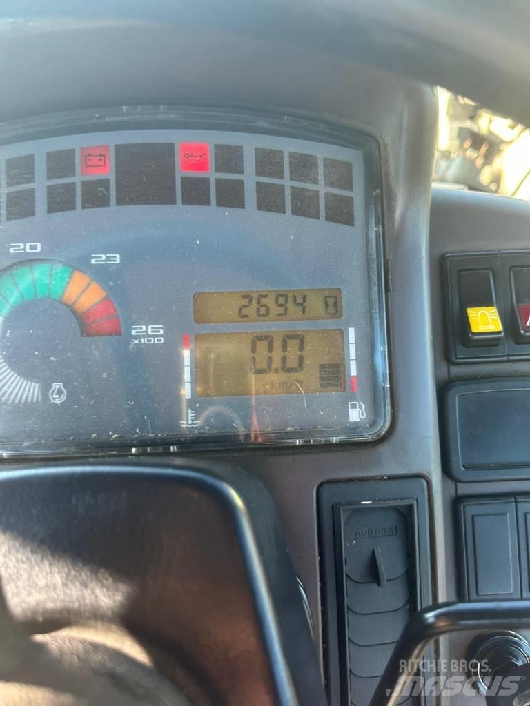 Renault Ares 550 RX Tratores Agrícolas usados