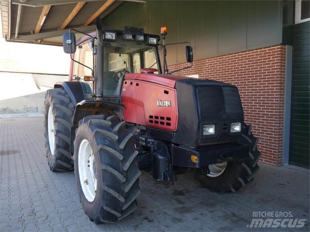 Valtra 8450 Tratores Agrícolas usados