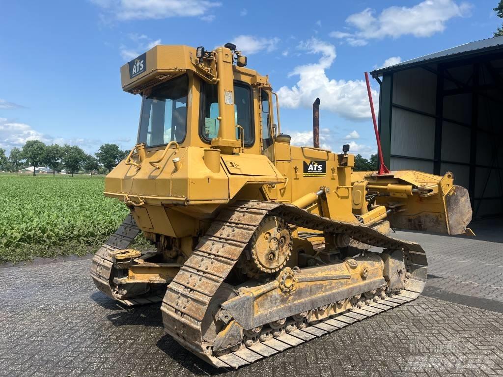 CAT D 6 M LGP Dozers - Tratores rastos