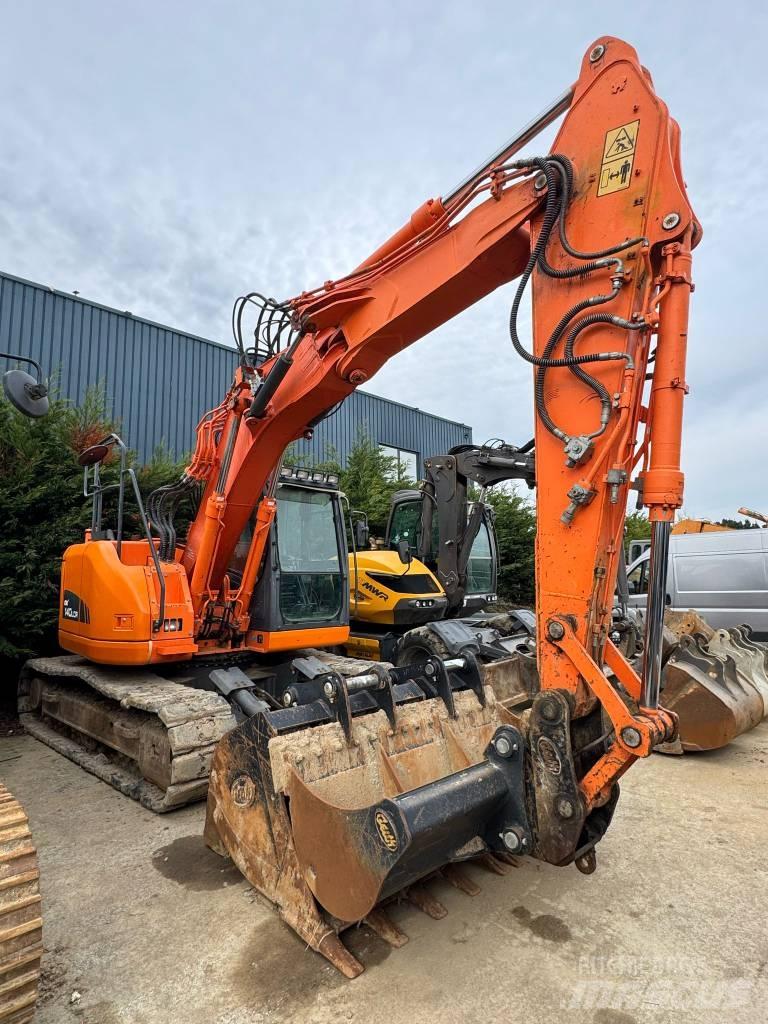 Doosan DX140 LC Escavadeiras de esteiras