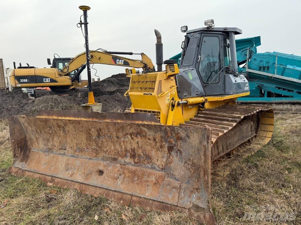 Komatsu D 61 PX-12 Dozers - Tratores rastos