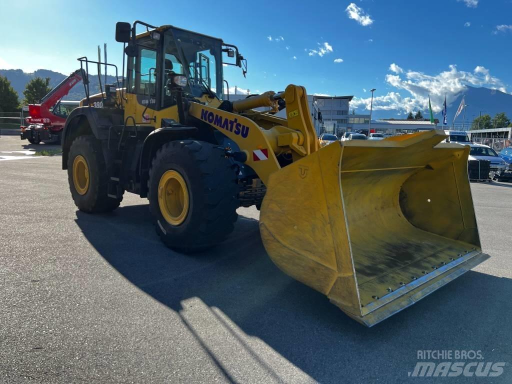 Komatsu WA380-8E0 Carregadeiras de rodas