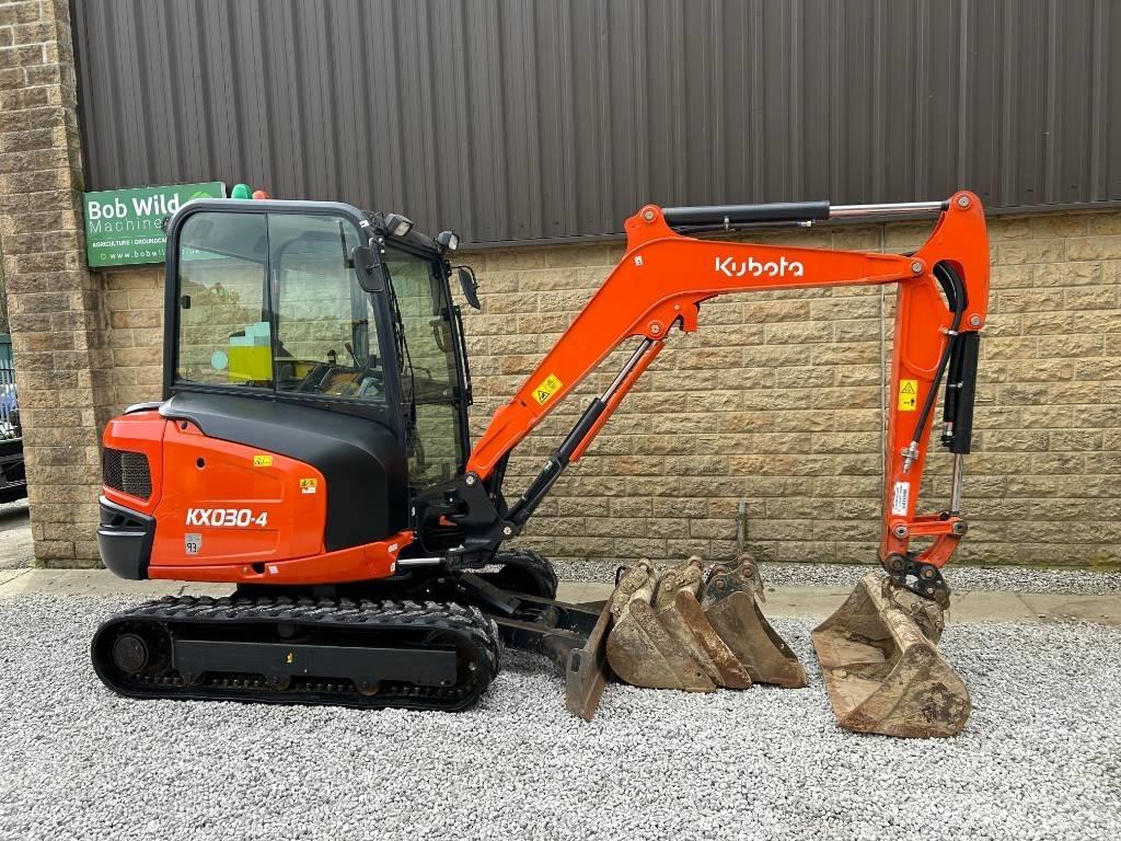 Kubota KX030-4 Miniescavadeiras