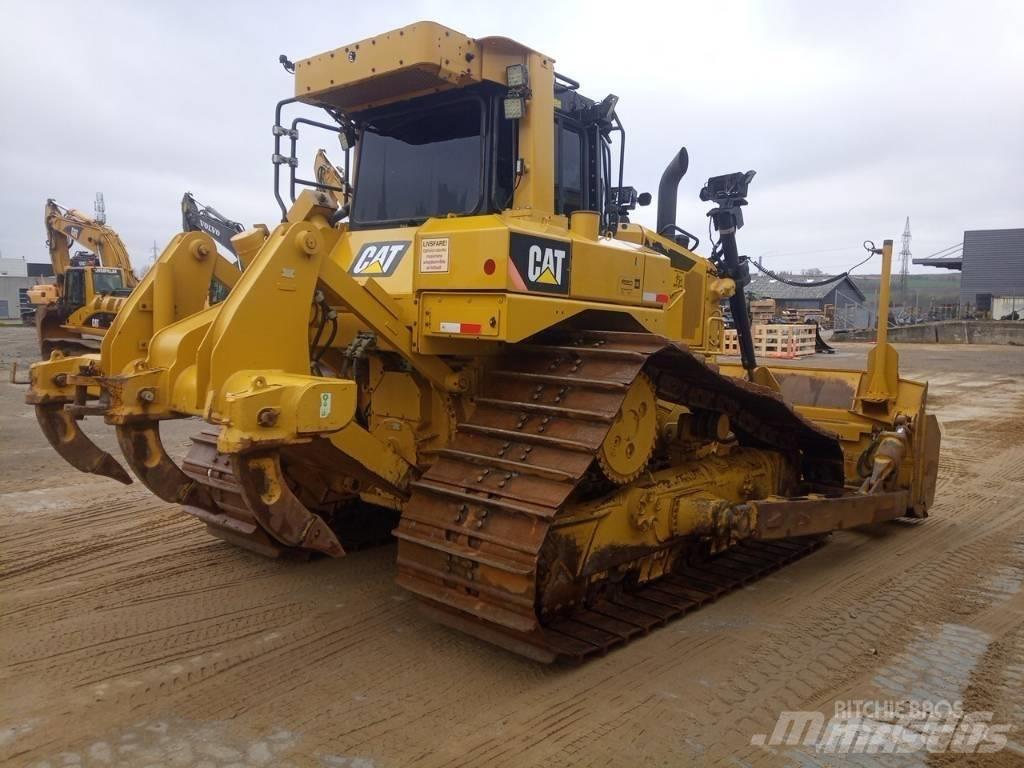CAT D 6 T LGP Dozers - Tratores rastos