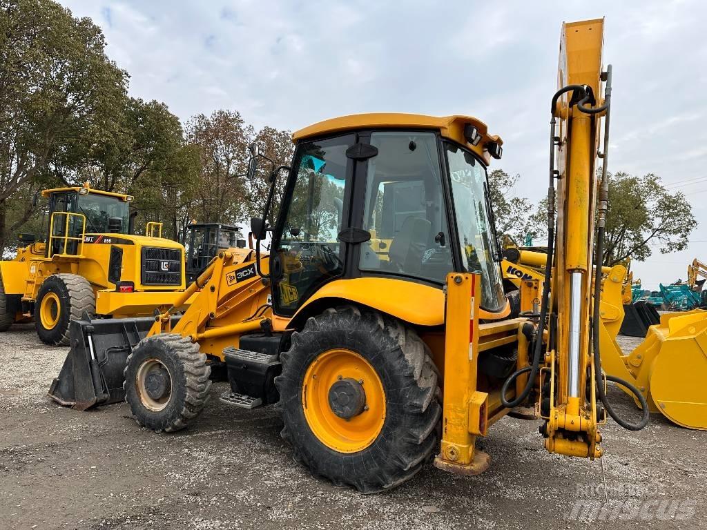 JCB 3 CX Retroescavadeiras