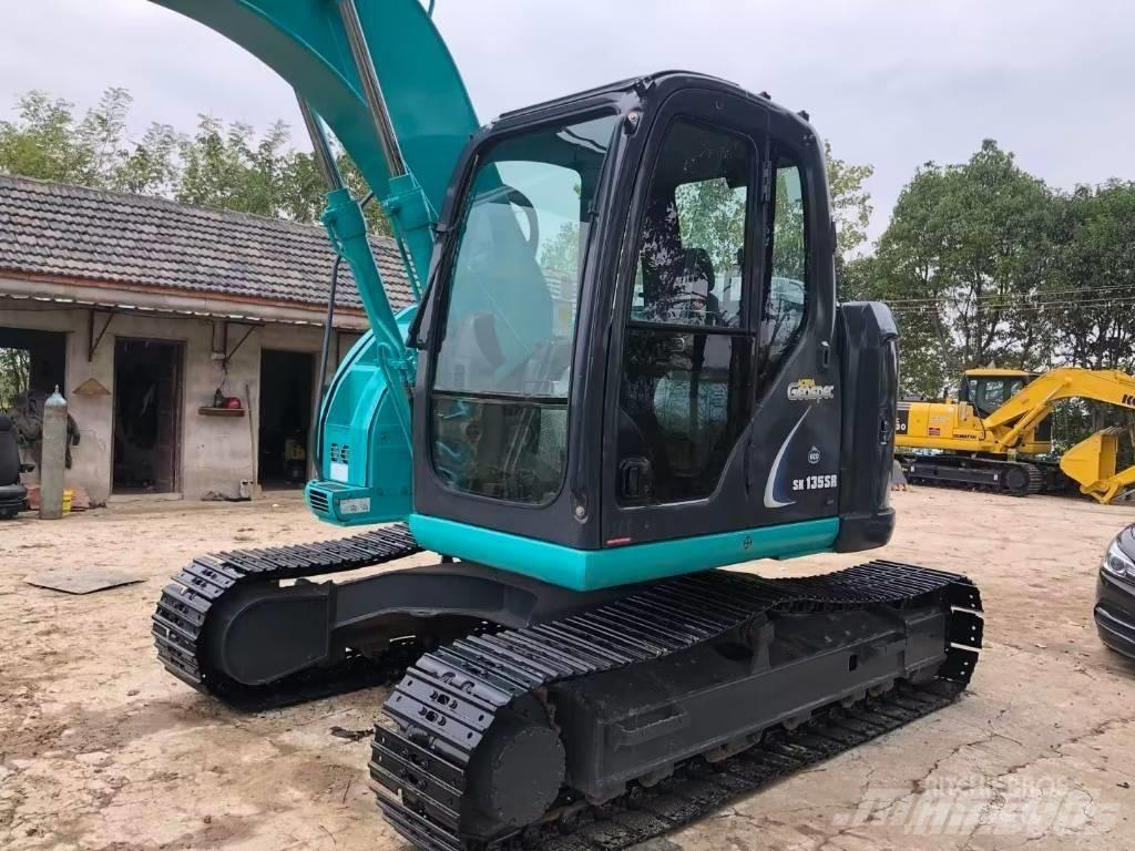 Kobelco SK 135 Escavadeiras de esteiras