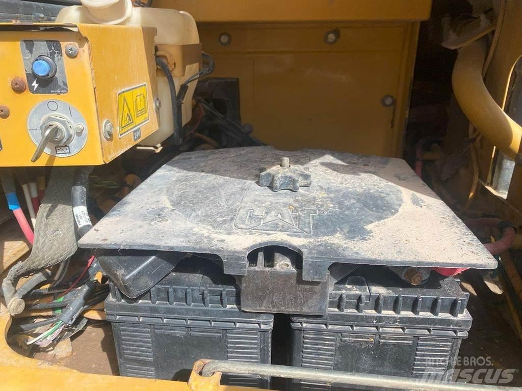 CAT 324 D NVT Escavadeiras de esteiras