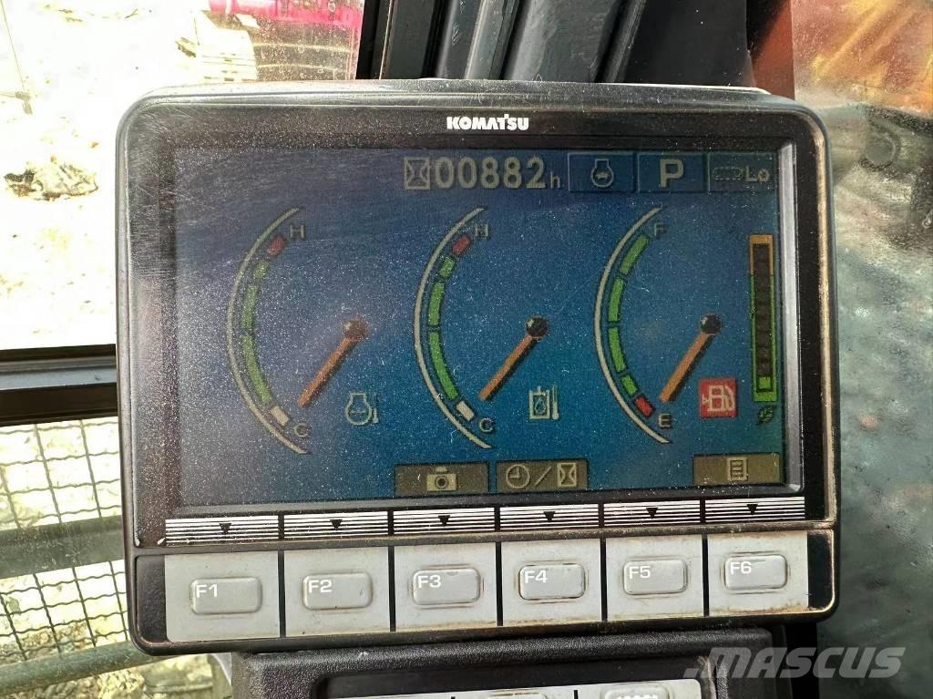 Komatsu 240LC-8 Escavadeiras de esteiras