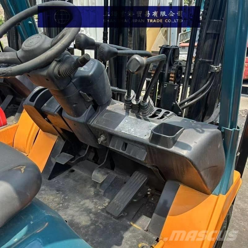Toyota 7 FGU 25 Empilhadores Diesel