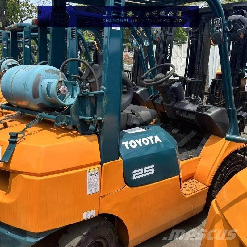 Toyota 7 FGU 25 Empilhadores Diesel