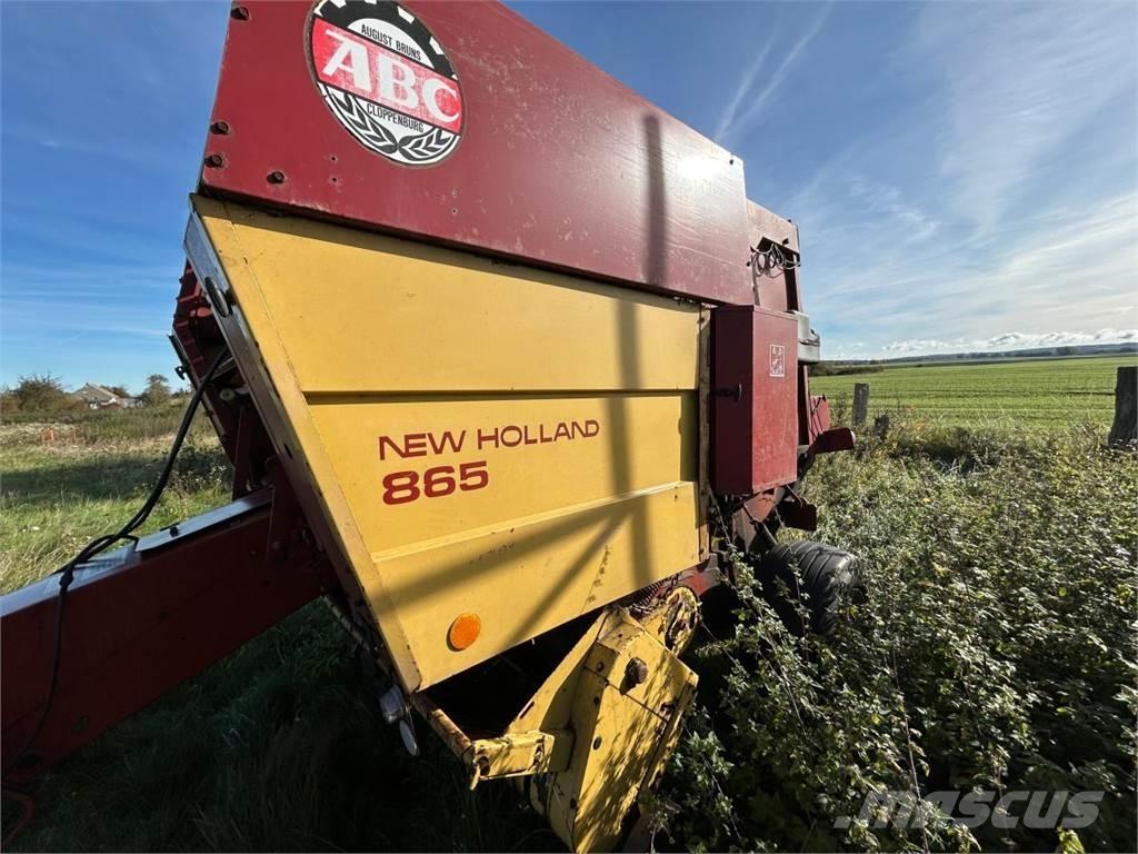 New Holland 865 Enfardadeira de rolos
