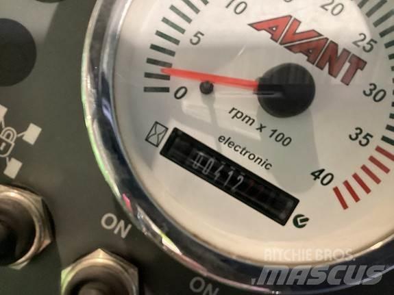 Avant R28 Minicarregadeiras