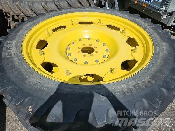 BKT 320/90-46 Pneus Agrícolas