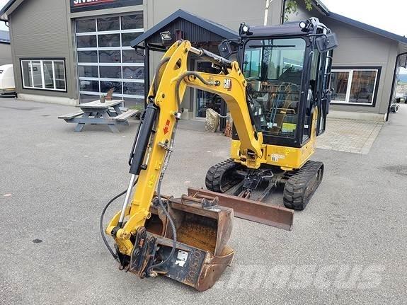 CAT 301.8 Miniescavadeiras