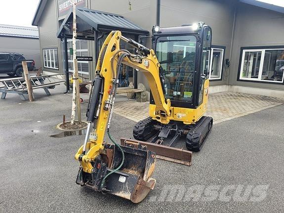 CAT 301.8 Miniescavadeiras