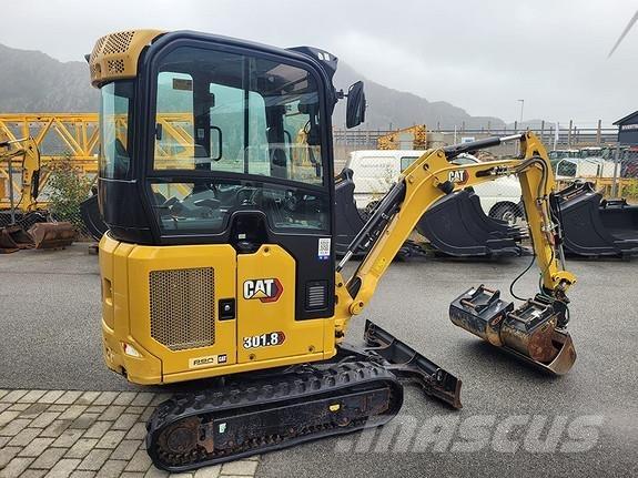 CAT 301.8 Miniescavadeiras