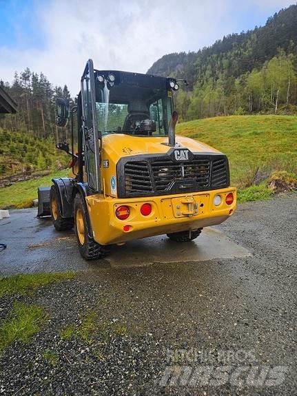 CAT 906-HF Carregadeiras de rodas