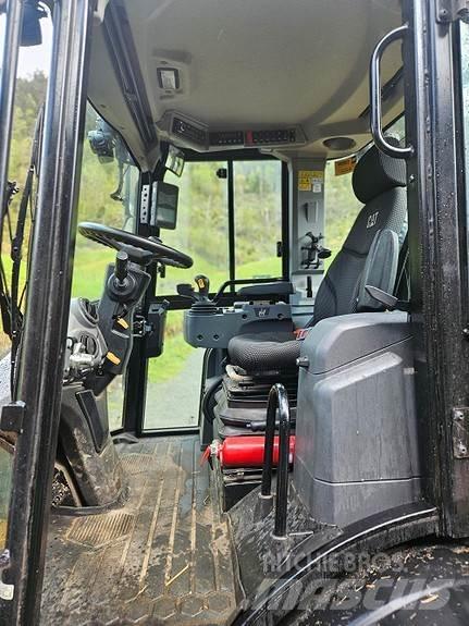 CAT 906-HF Carregadeiras de rodas