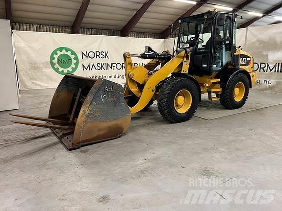 CAT 908M Carregadeiras de rodas