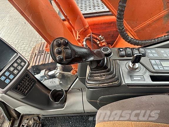 Doosan DX140LC Escavadeiras de esteiras